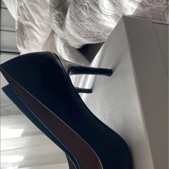 Calvin Klein Heels - Picture 3 of 7